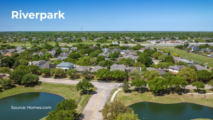 Photo of the Riverpark neighborhood in Sugar Land, Texas